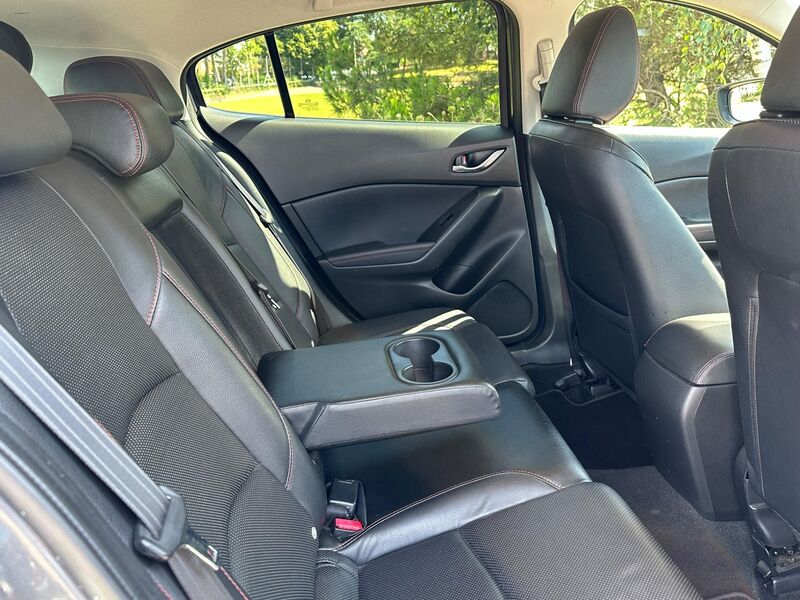 MAZDA MAZDA3