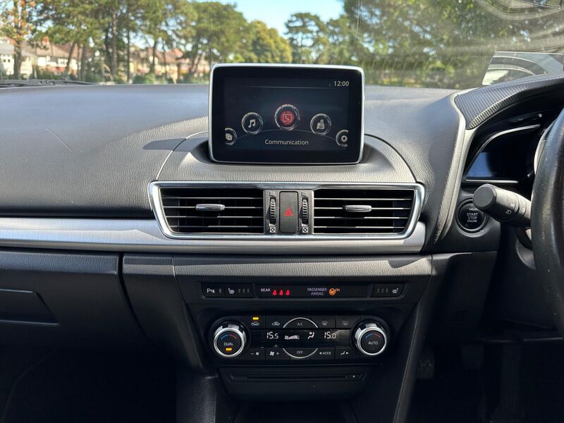MAZDA MAZDA3