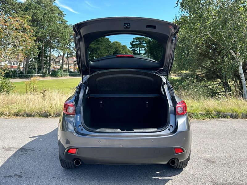 MAZDA MAZDA3