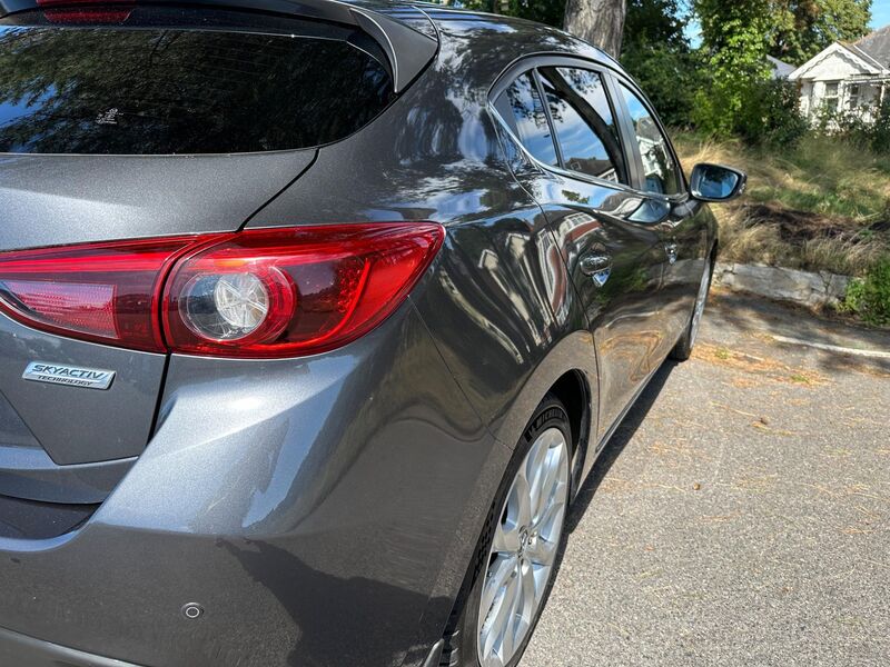 MAZDA MAZDA3