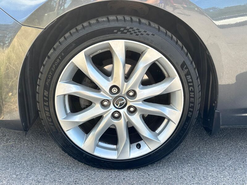 MAZDA MAZDA3