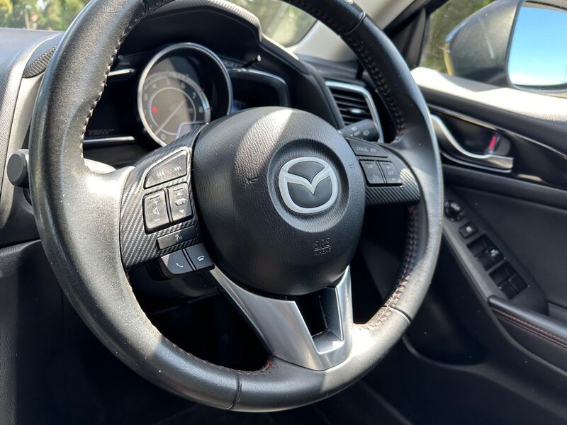 MAZDA MAZDA3