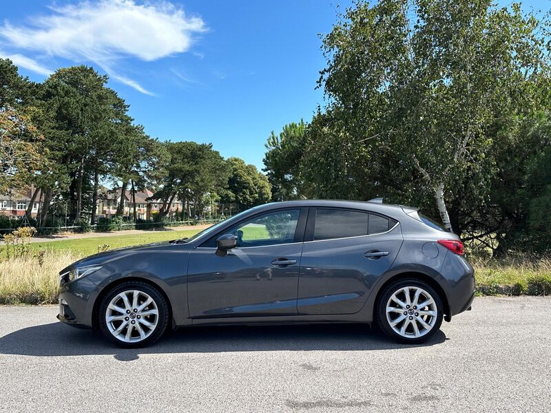 MAZDA MAZDA3