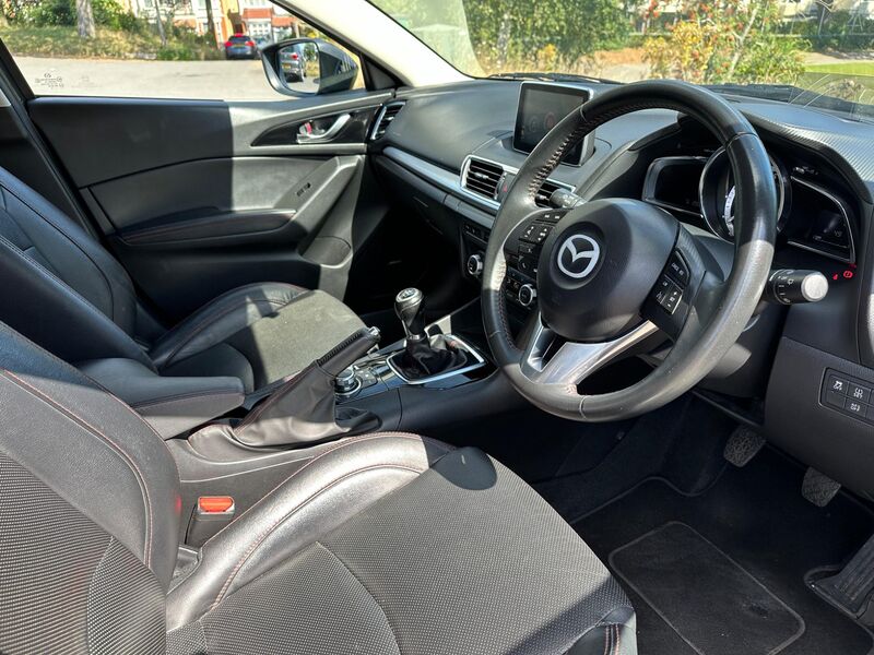 MAZDA MAZDA3