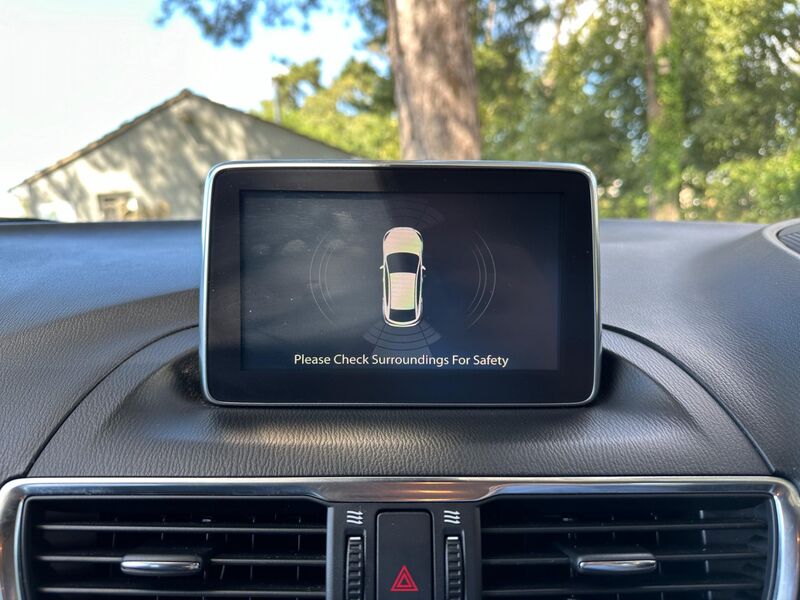 MAZDA MAZDA3