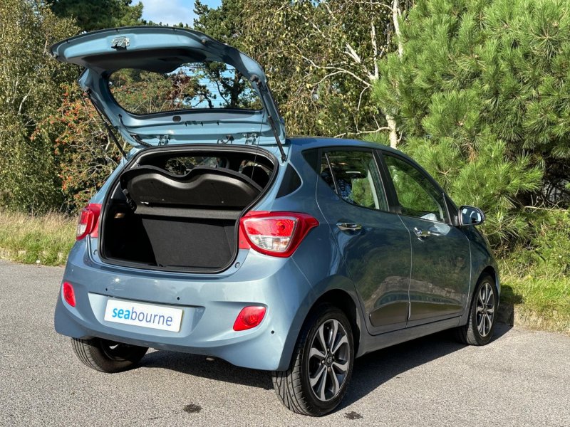 HYUNDAI I10