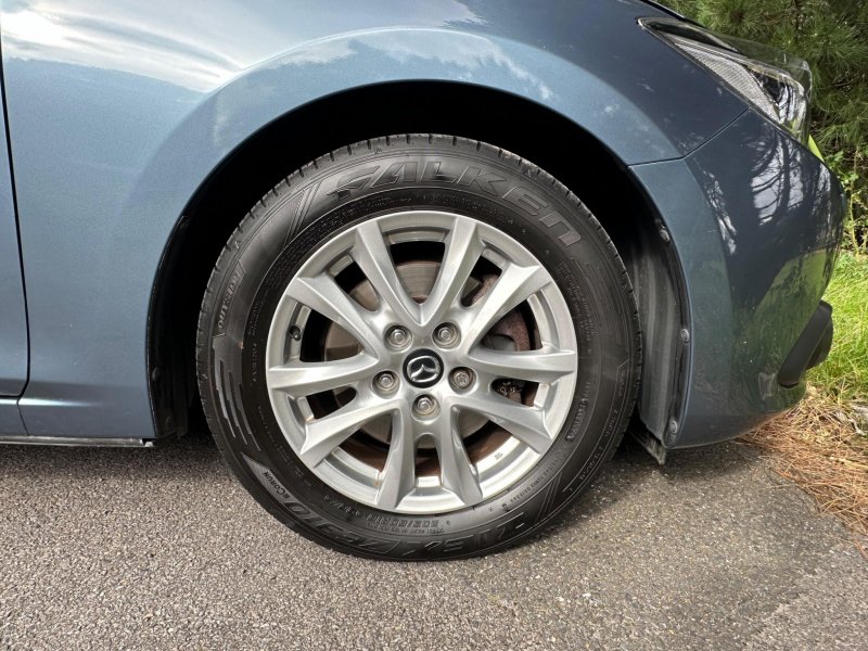 MAZDA MAZDA3