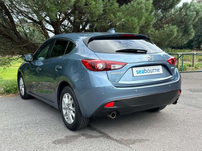 MAZDA MAZDA3