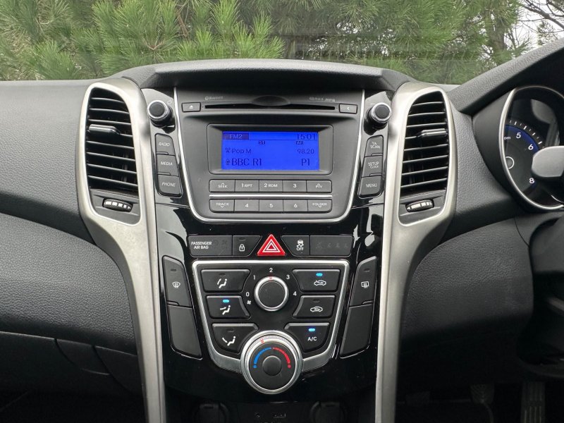HYUNDAI I30