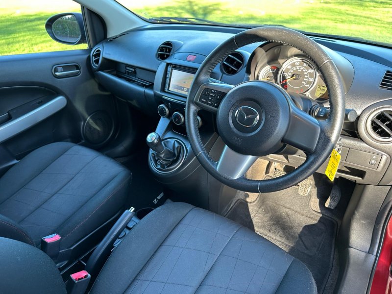 MAZDA MAZDA2