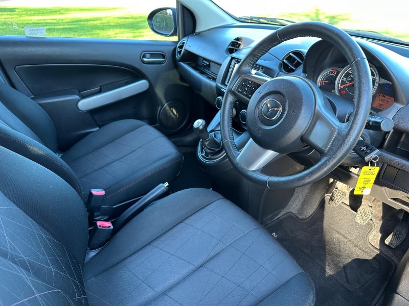 MAZDA MAZDA2