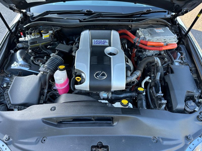 LEXUS IS