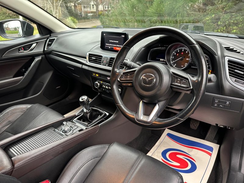 MAZDA MAZDA3