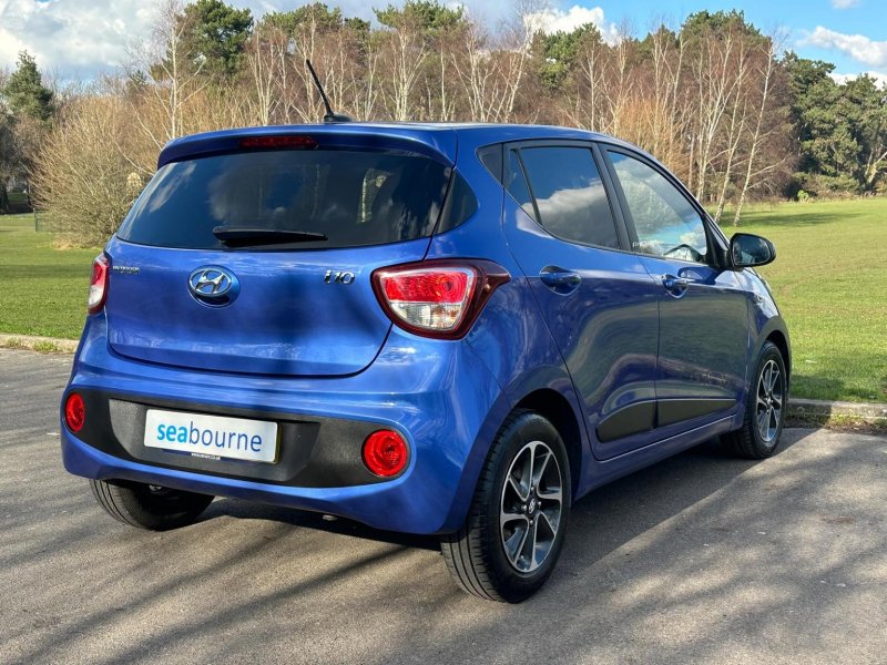 HYUNDAI I10