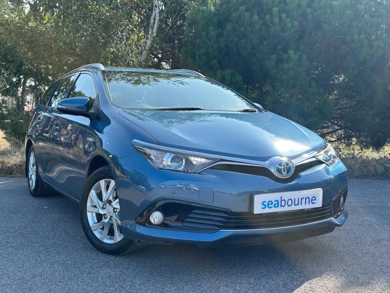 TOYOTA AURIS 1.8 VVT-h Business Edition Touring Sports CVT Euro 6 (s/s) 5dr