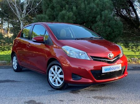 TOYOTA YARIS 1.33 VVT-i TR 5dr (Touch & Go)